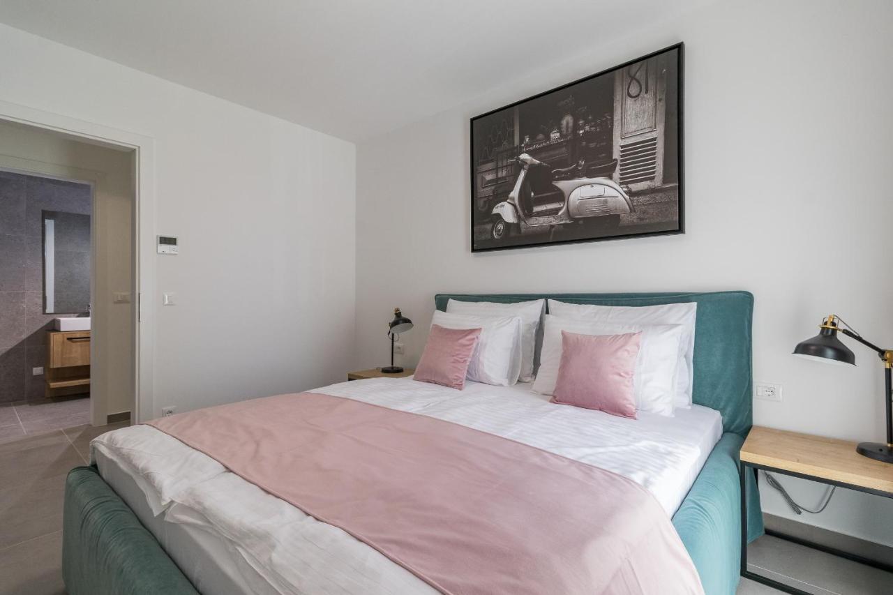 Luxury Apartments Magali 1 โรวีน ภายนอก รูปภาพ